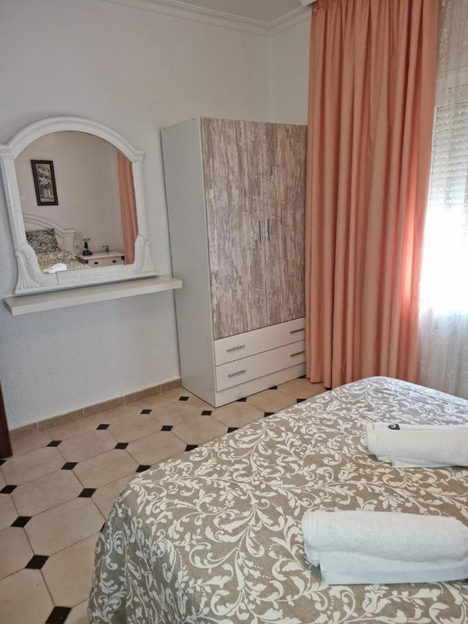 Wish Suite Dolores Leon De Triana Севиля Екстериор снимка